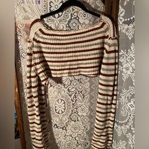 Cute cropped sweater I do not know the brand